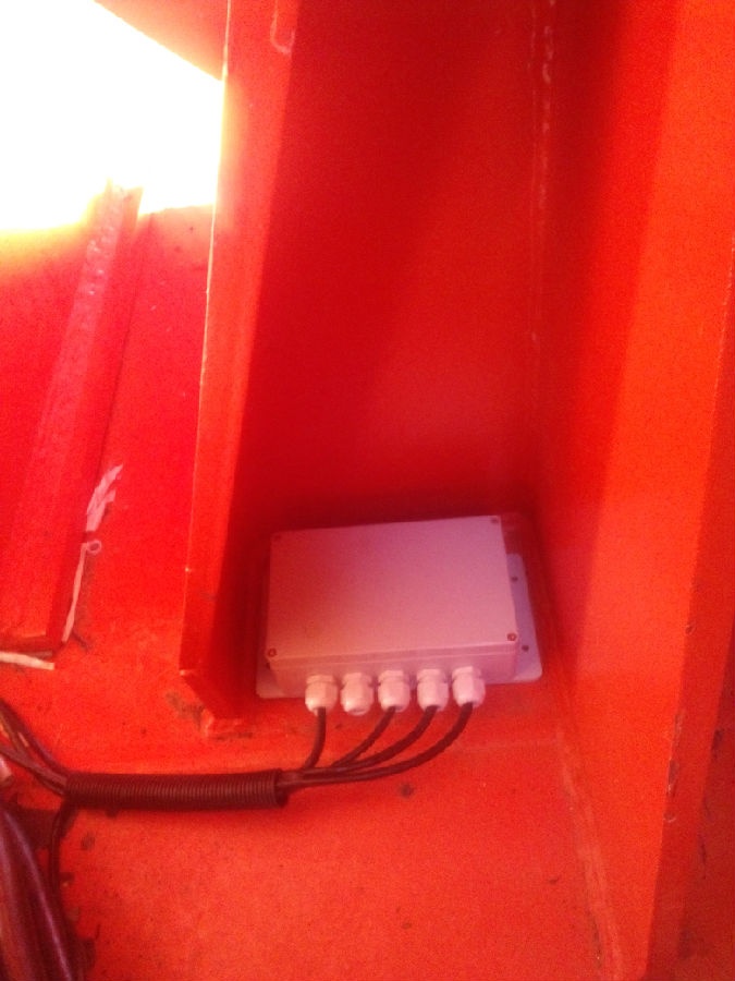 內(nèi)蒙古蘭石門(mén)式起重機(jī)安全監(jiān)控系統(tǒng)現(xiàn)場(chǎng)安裝圖十四