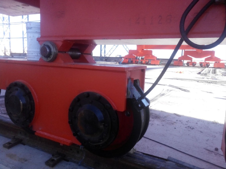 內(nèi)蒙古蘭石門(mén)式起重機(jī)安全監(jiān)控系統(tǒng)現(xiàn)場(chǎng)安裝圖十九