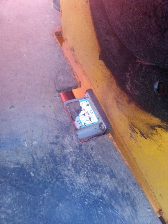 內(nèi)蒙古蘭石門(mén)式起重機(jī)安全監(jiān)控系統(tǒng)現(xiàn)場(chǎng)安裝圖二十一