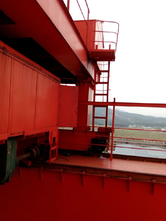 廣東江門門機(jī)安全監(jiān)控系統(tǒng)現(xiàn)場安裝圖四